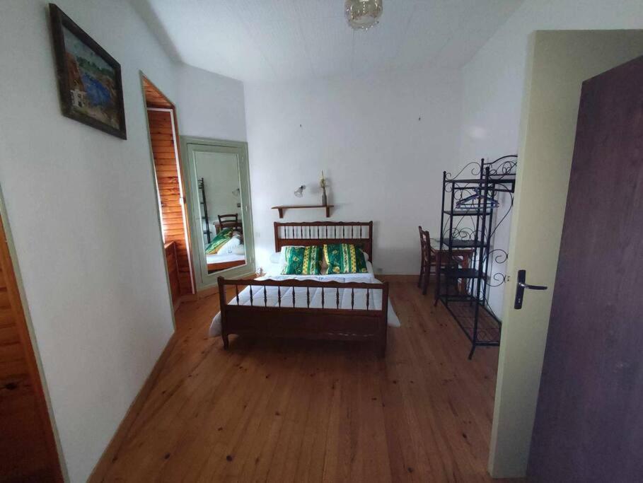 Le Nid Douillet Boheme Linge Fourni Apartment La Bourboule Exterior foto